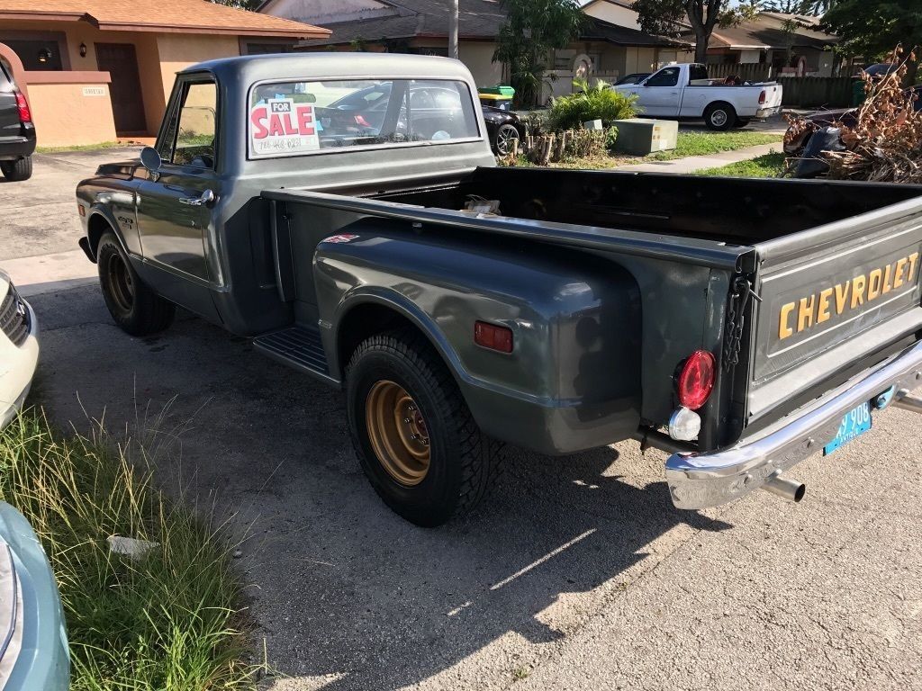 1970 Chevy C10 custom step side long bed