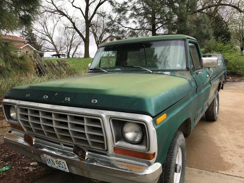 Little rust 1978 Ford F 250 vintage truck for sale
