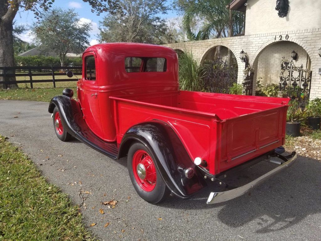 newer flathead 1935 Ford vintage truck