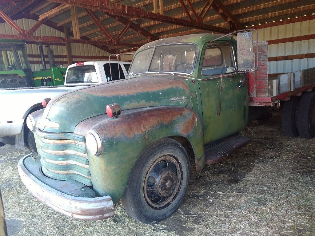 rust free 1949 Chevrolet 6400 vintage truck