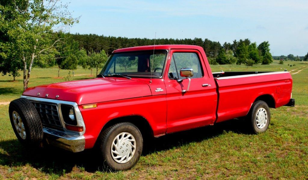 needs some work 1978 Ford F 100 vintage truck