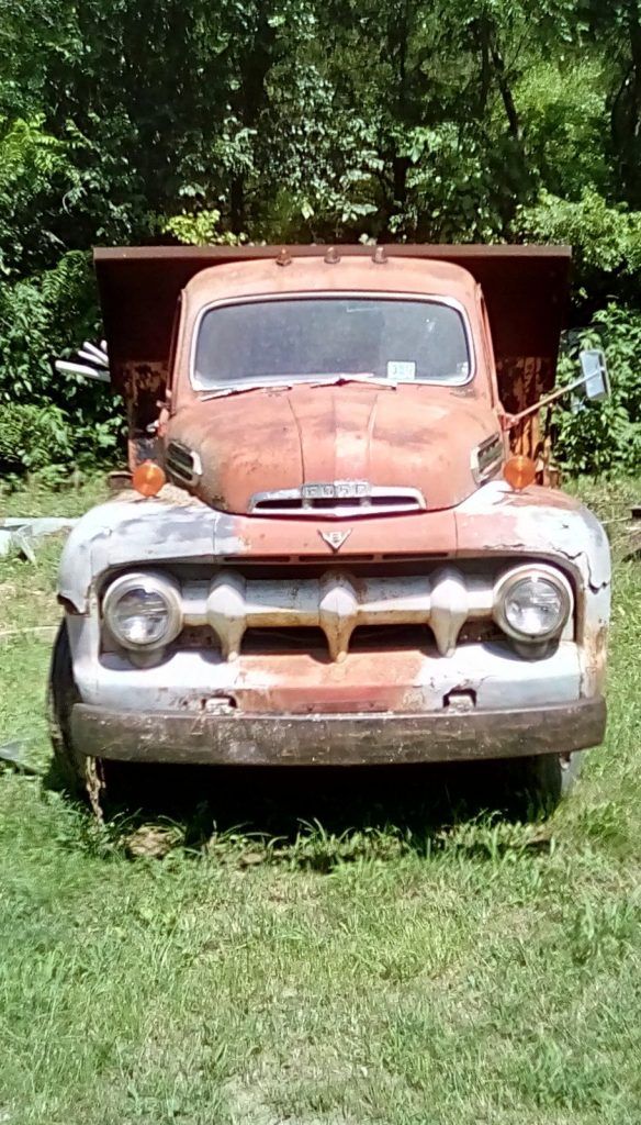 original shape 1952 Ford dump vintage truck