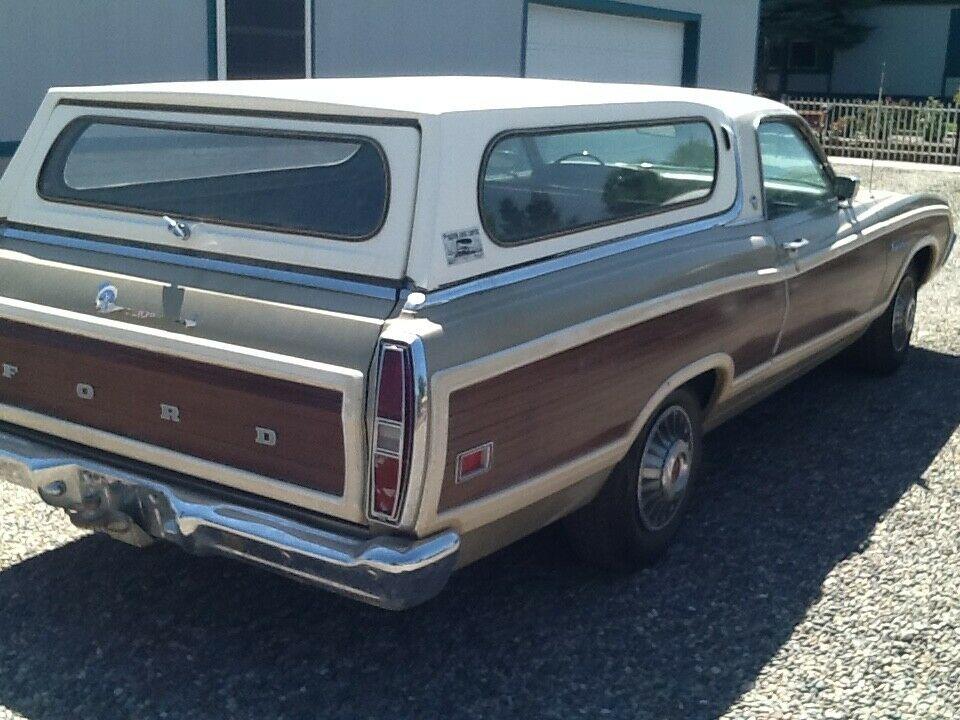 barn find 1970 Ford Ranchero Squire vintage