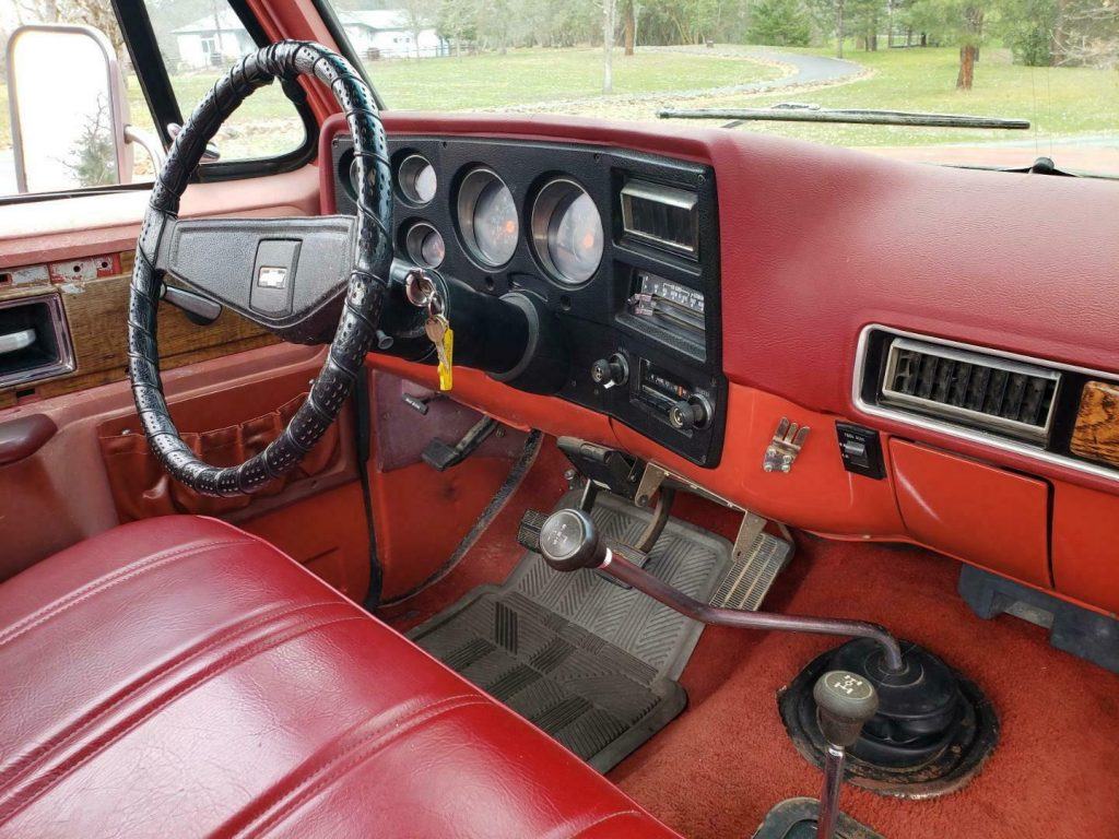 awesome daily driver 1977 Chevrolet Cheyenne pickup vintage