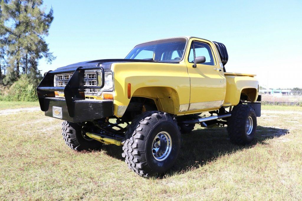 perfectly modified 1976 Chevrolet C 10 vintage