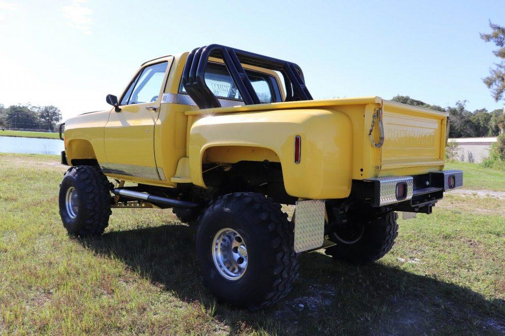 perfectly modified 1976 Chevrolet C 10 vintage