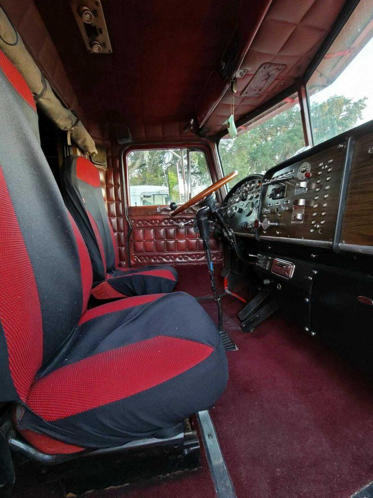 1968 Peterbilt 359 vintage truck [heavy hauler]