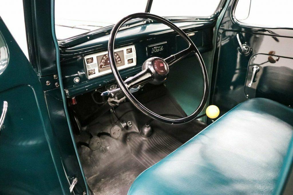 1940 Ford Pickup vinage [fully restored]