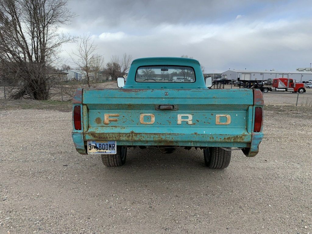 1964 Ford F100 Pickup vintage [needs TLC]