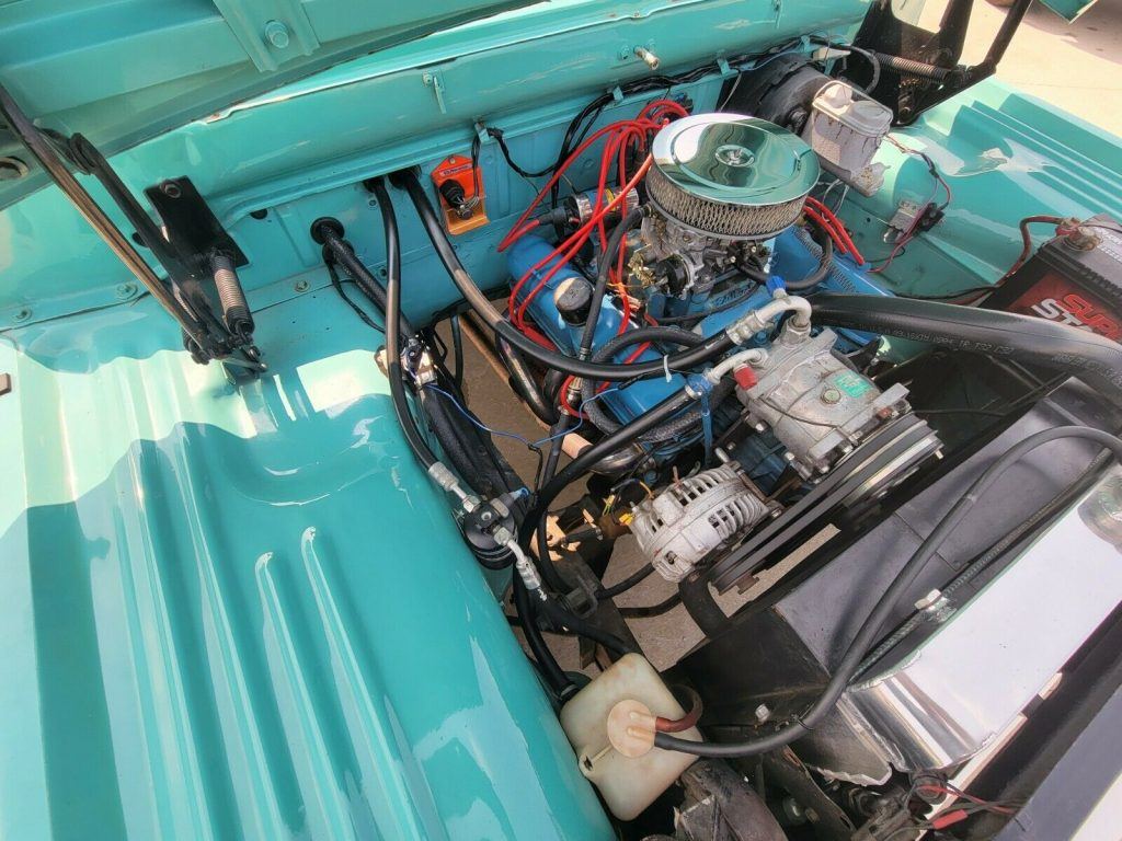 1961 Dodge D100 pickup vintage [MOPAR with 4 on the floor]