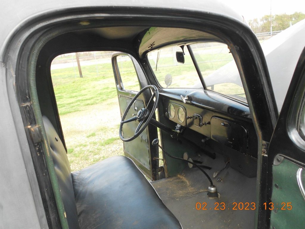 1938 Ford 1/2 Ton Pickup vintage [garaged all its life]