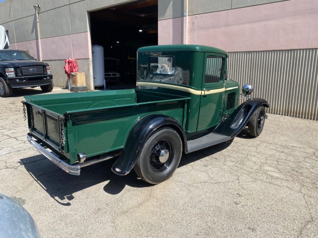1932 Ford Pickup vintage [older paint]